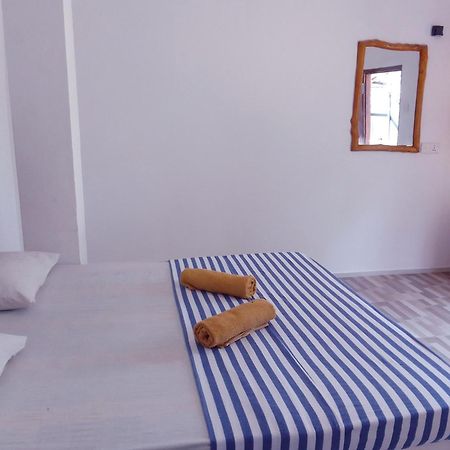 Share Safari House Udawalawe Bed & Breakfast Luaran gambar